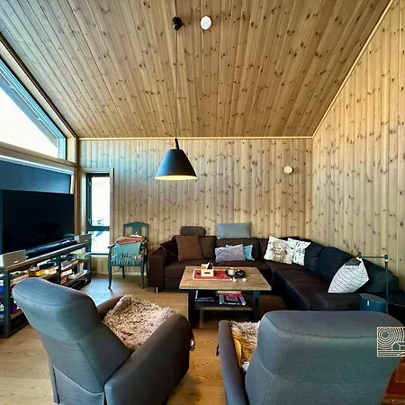 New With Sauna And In Out 펜션 Svingvoll